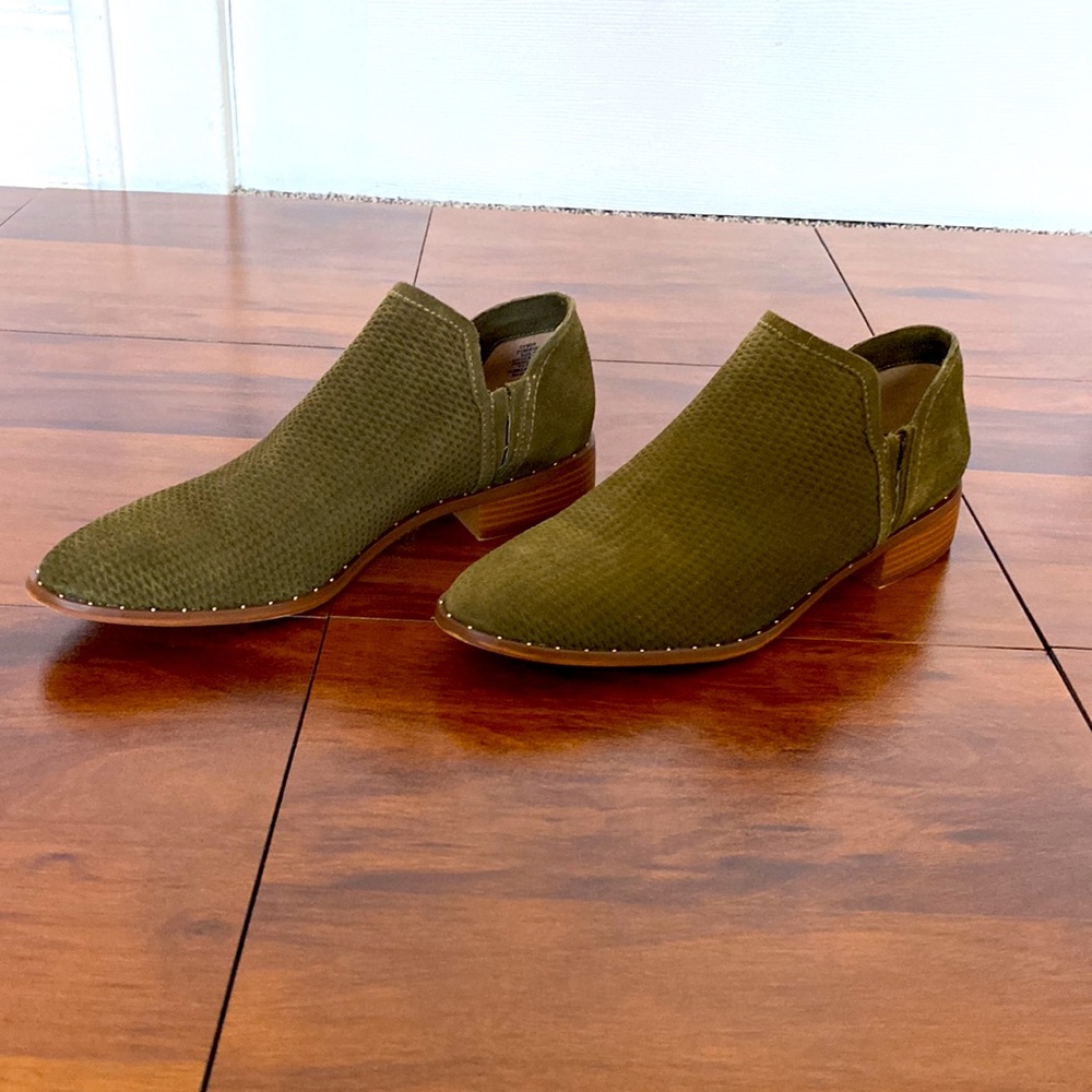 Green Suede Steve Madden Shoes